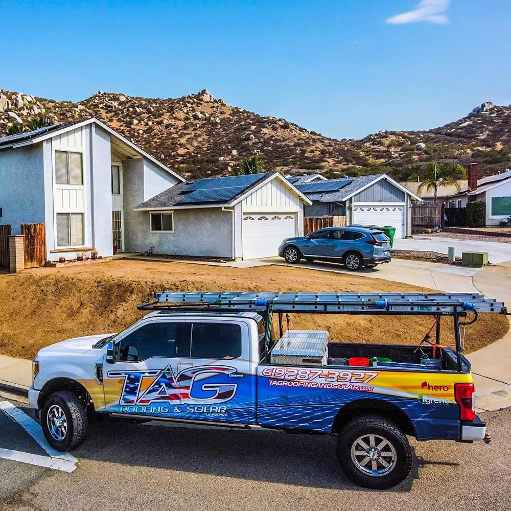 <subject>[background image] image of an industrial area (for a mobility and transportation)</subject>