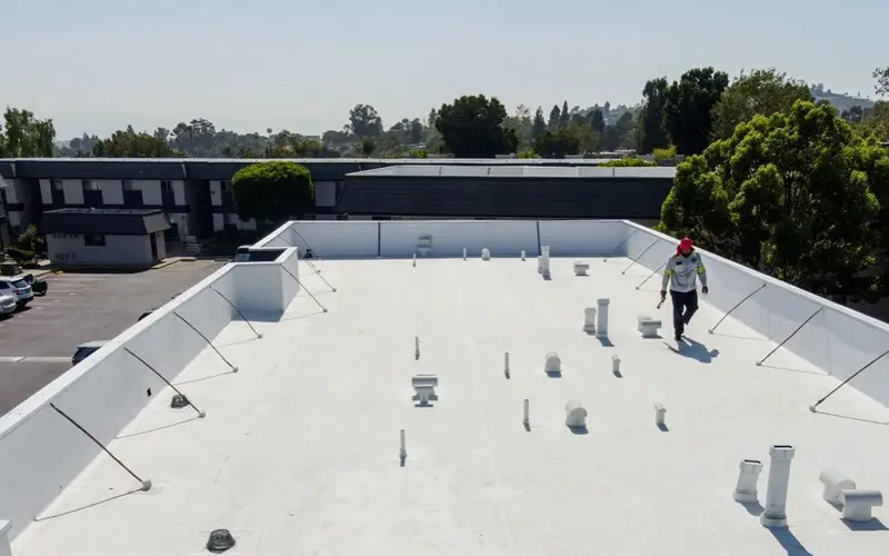 <subject>[background image] image of an industrial area (for a mobility and transportation)</subject>