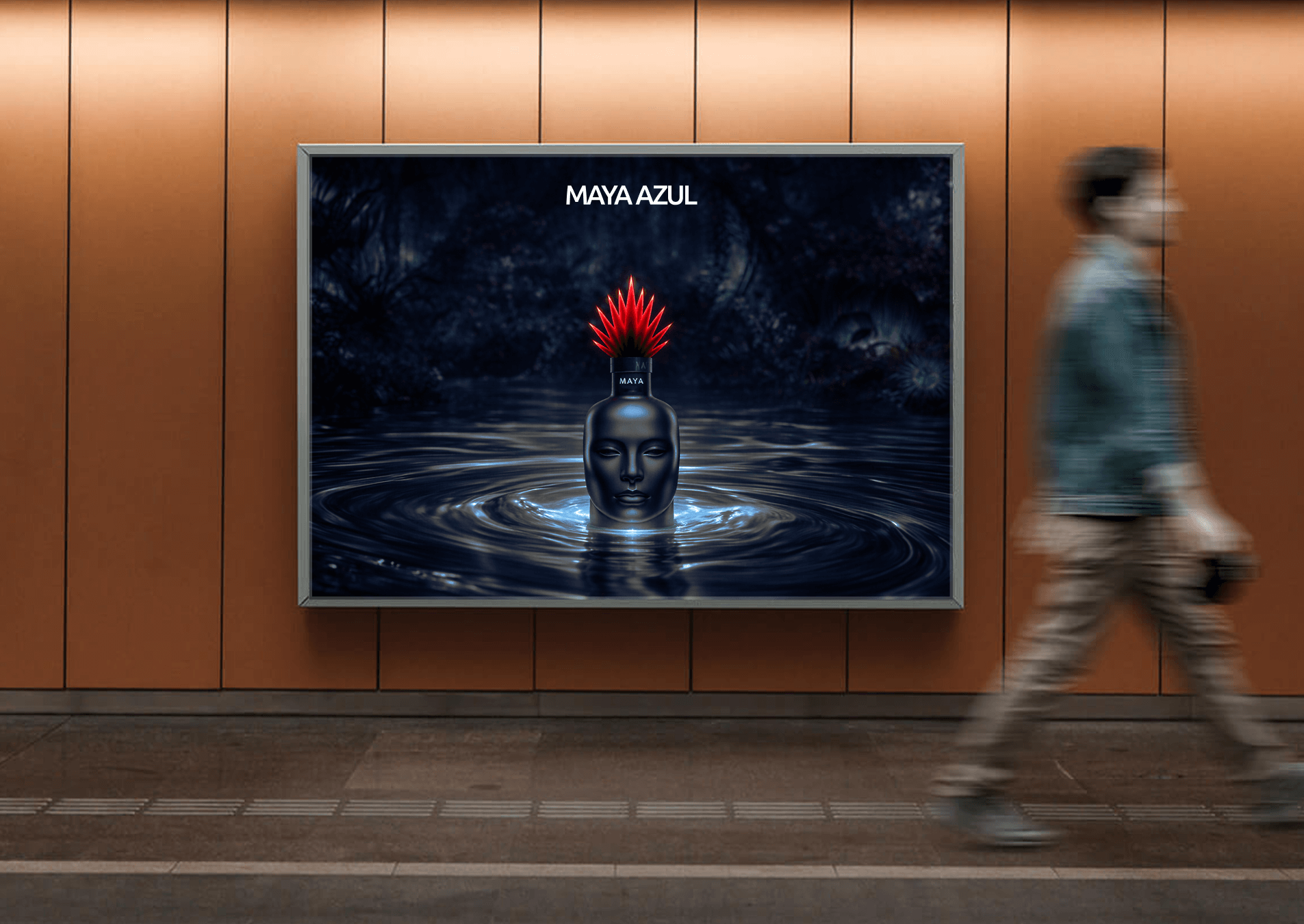 Obra de Maya Azul en un gran panel mural de un interior público.