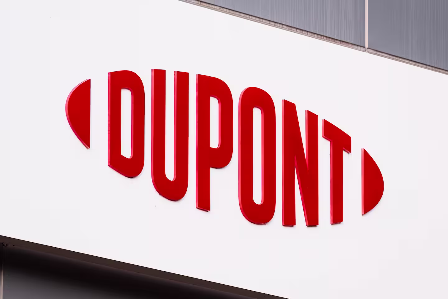 New Nationwide Unpaid Pre-Shift Work Lawsuit Filed Against DuPont
