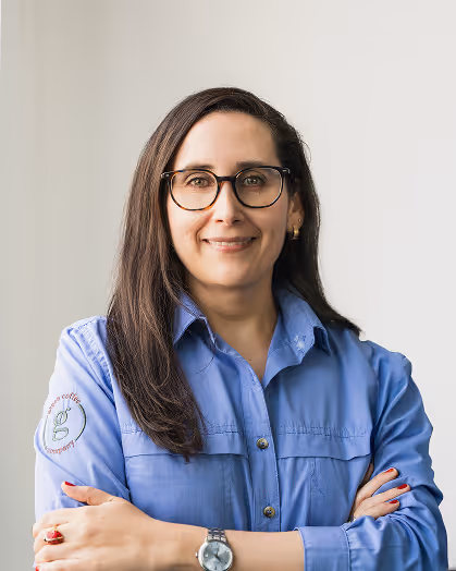 Headshot of Ivonne Windmuller, a woman with blonde hair, smiling warmly in professional attire.