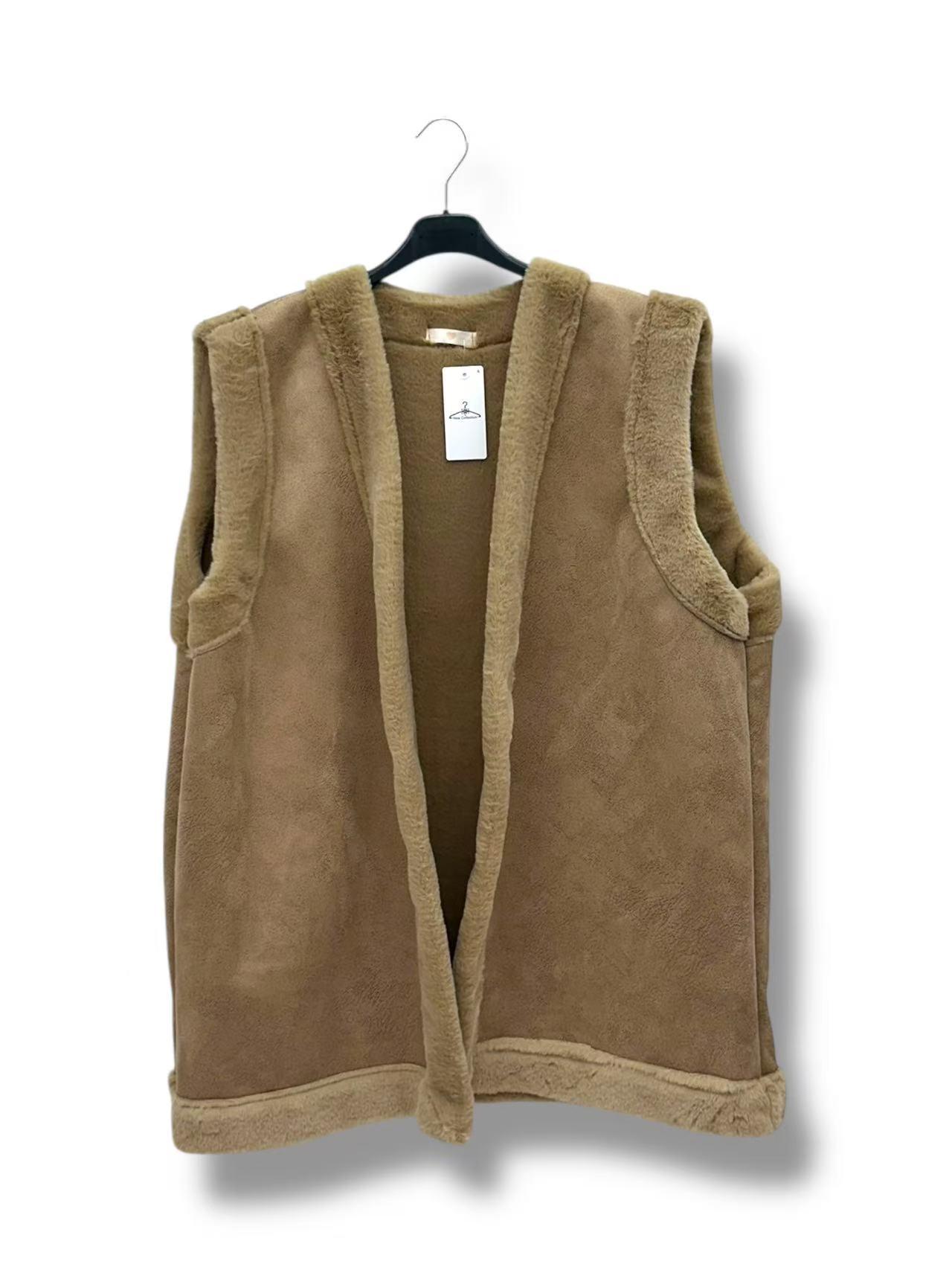  100% Polyester
taille 50/52