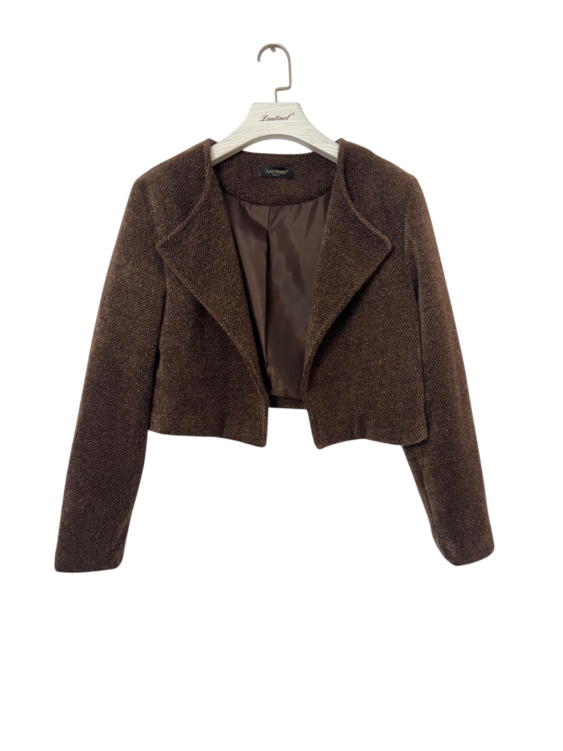 entre le blazer et le boléro très chic
disponible en 2 tailles S/M et M/L
couleur chocolat
