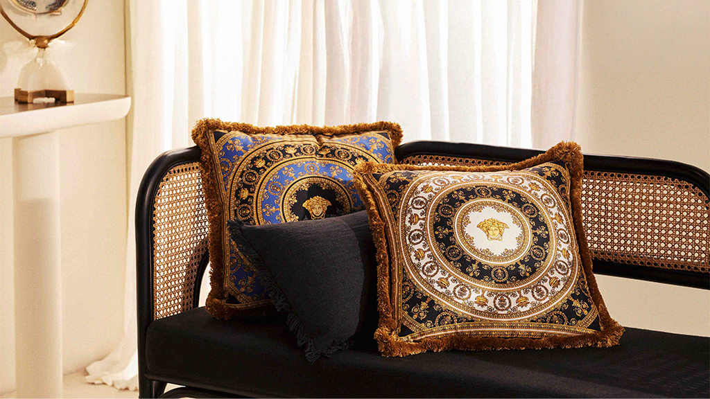 Luxurious wall panels