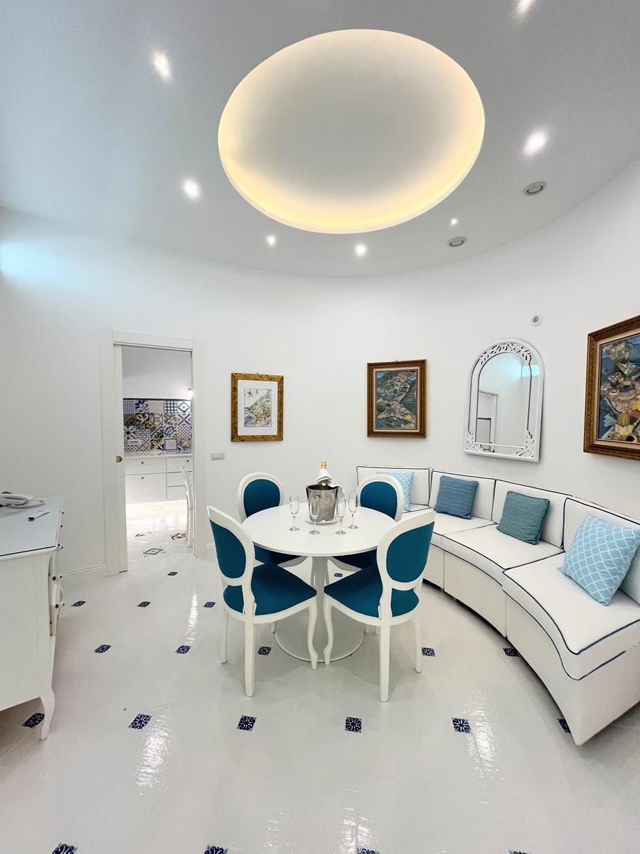 Elegant lounge and dining room at Villa Fiorentino
