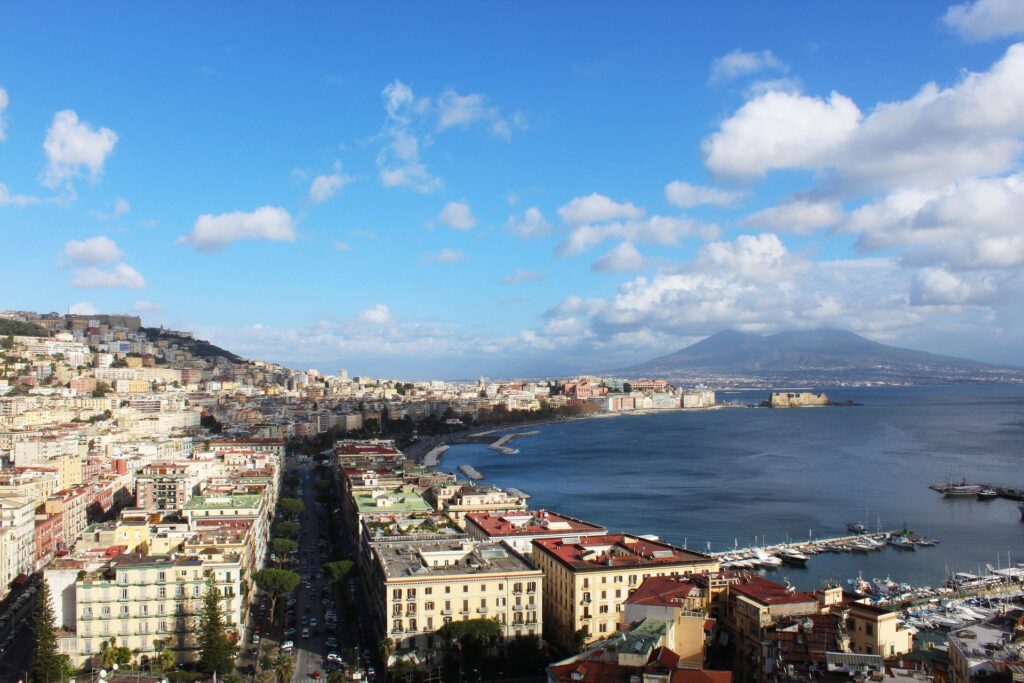 Historic streets and piazzas of Naples, a rewarding day trip from Positano