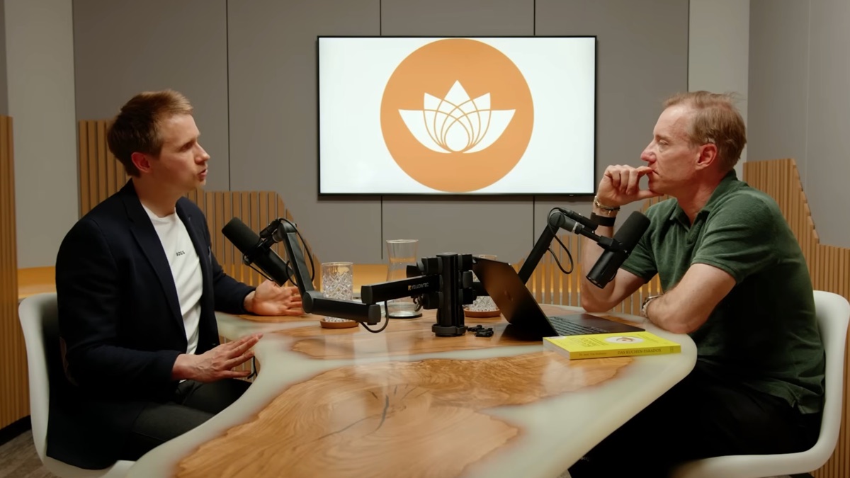 Tim Hollstein mit Nils Behrens im HEALTHWISE Podcast von Sunday Natural