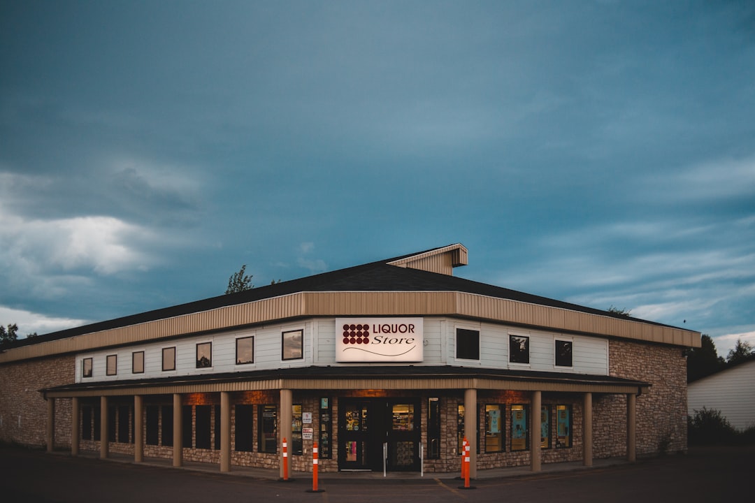 Commercial building in Bend Oregon - commercial heat pump service in bend, or