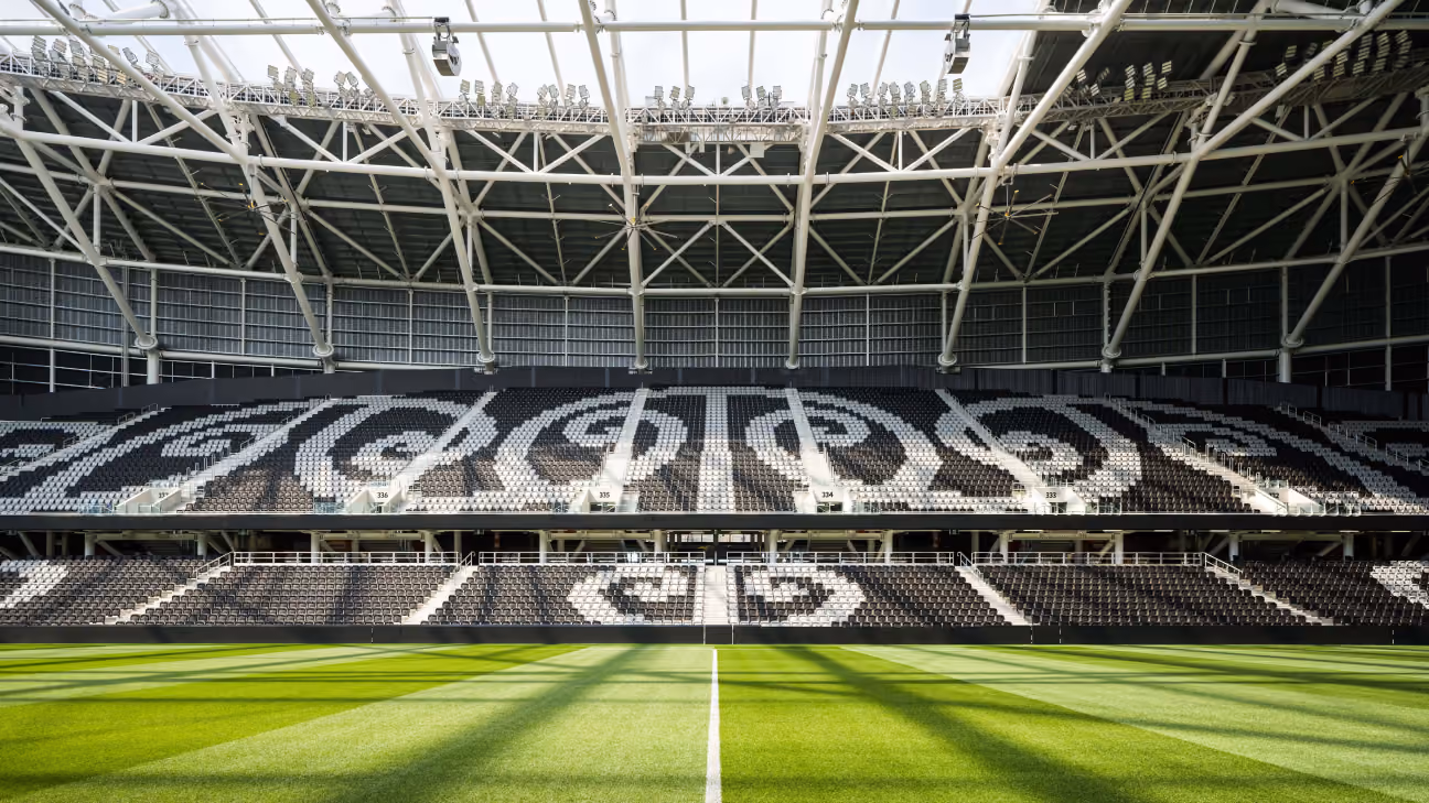How AECO teams deliver stadiums with Revizto from groundbreaking to operations