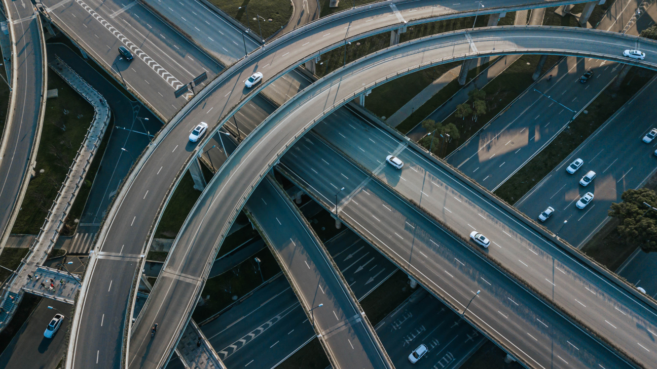 Über kurzfristige Gewinne hinaus: Infrastrukturstrategien für nachhaltige wirtschaftliche Wirkung