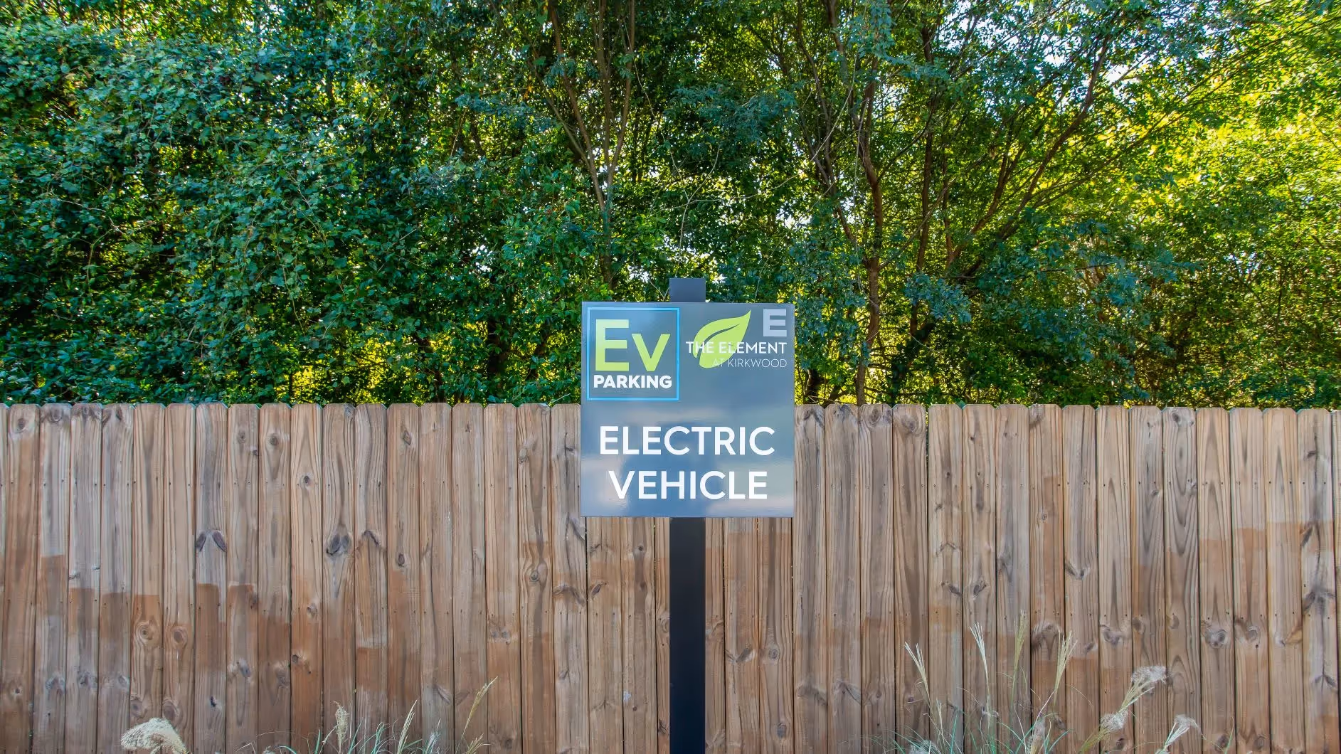 electric vehicle charging station