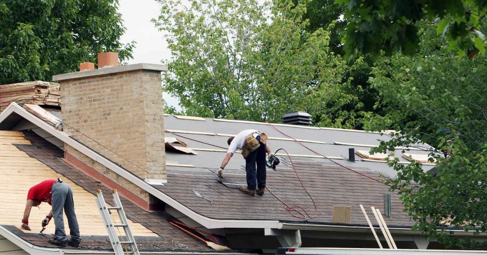 10 tips to make residential and commercial roofs last longer