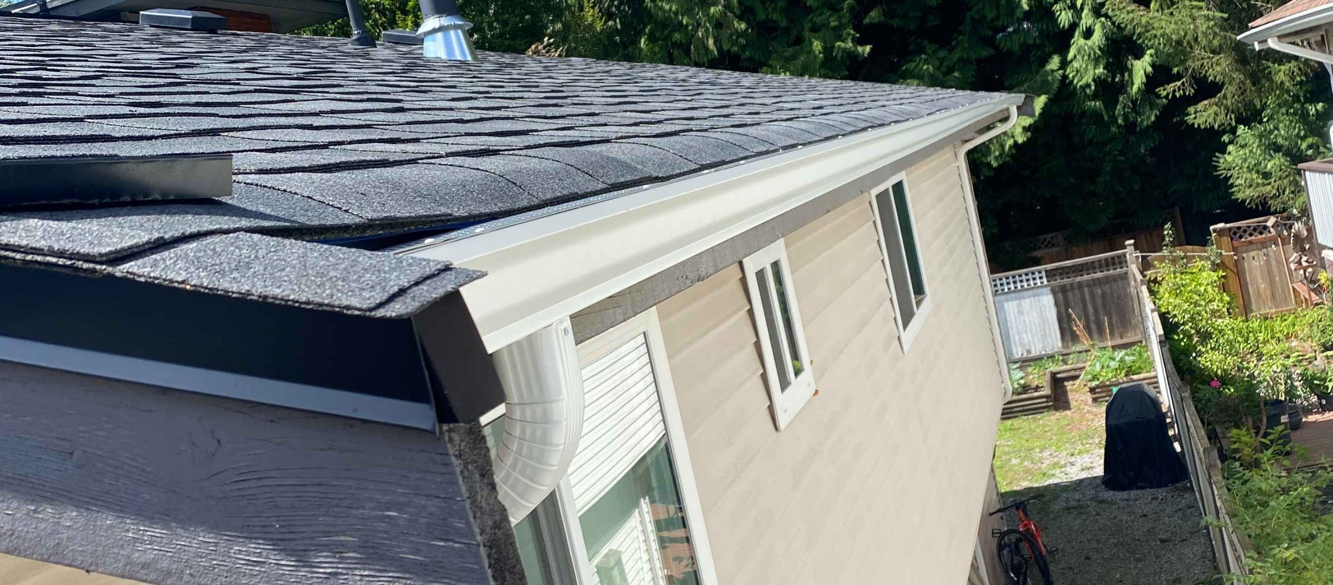 Gutter replacement project in Richmond, BC