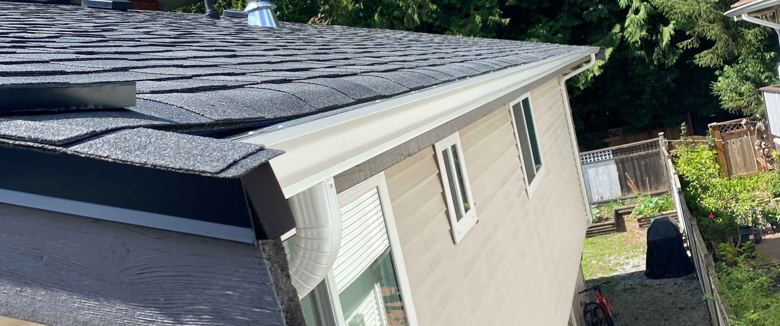 Gutter replacement project in Richmond, BC