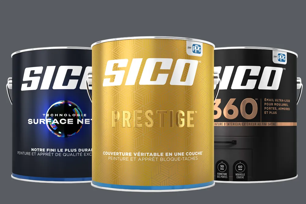 Trois seaux de peinture SICO, incluant Surface Net technologie, Prestige finition dorée, et SICO 360 finition satinée.