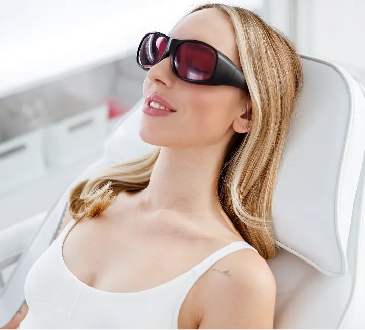 AlyneLift Fotona 4D non-surgical facelift at AlyneMD — midface lift and jawline contouring