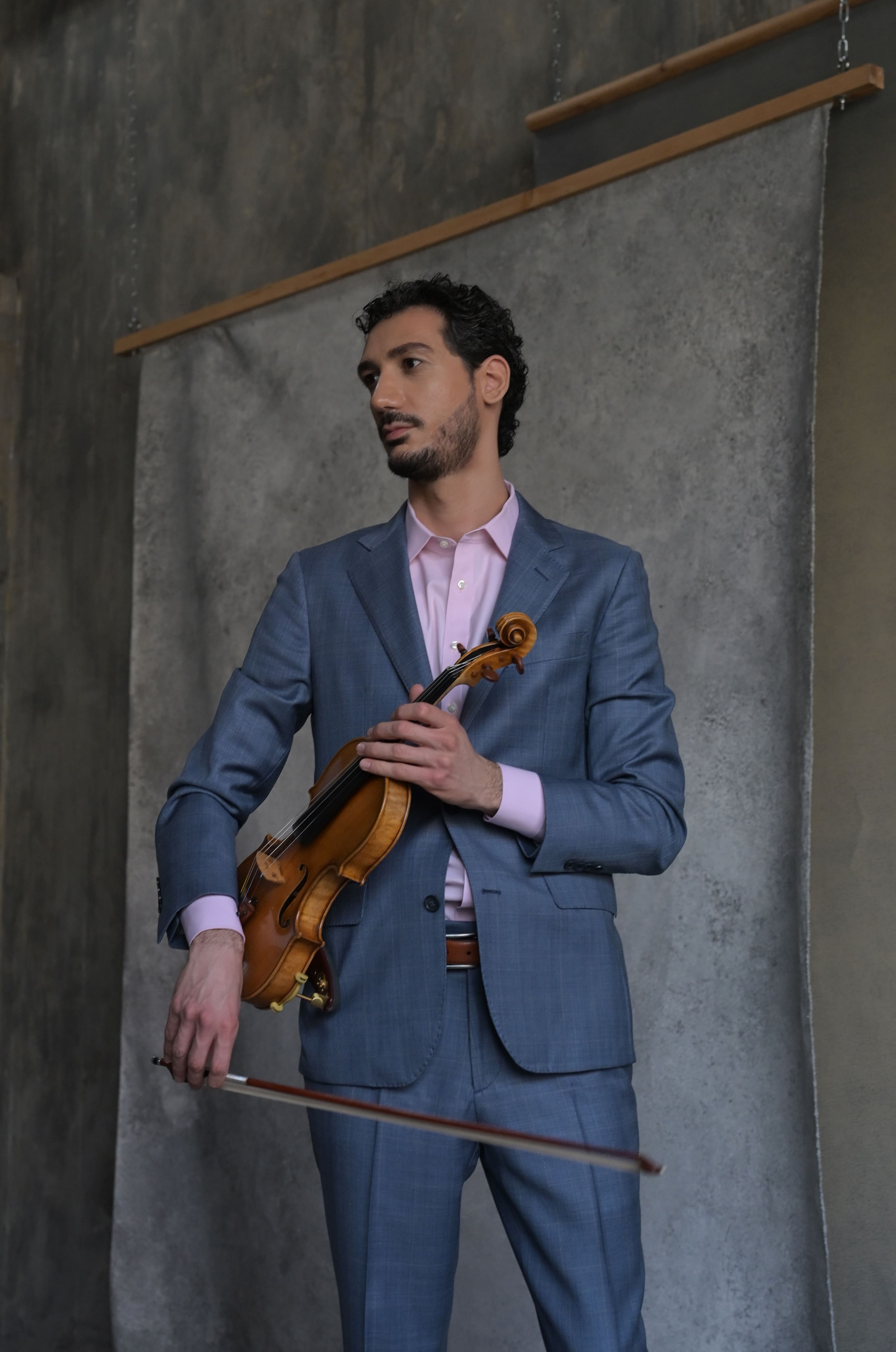 Nick Kelian performing violin