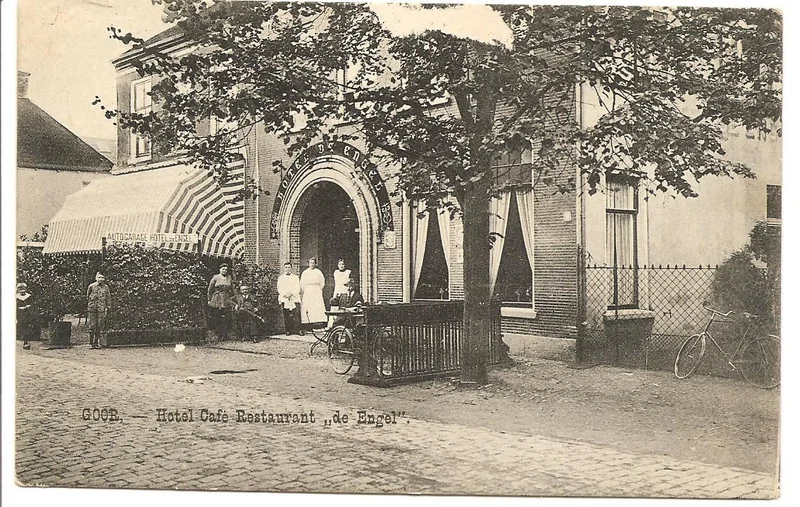 Oude foto van Café De Engel in Goor