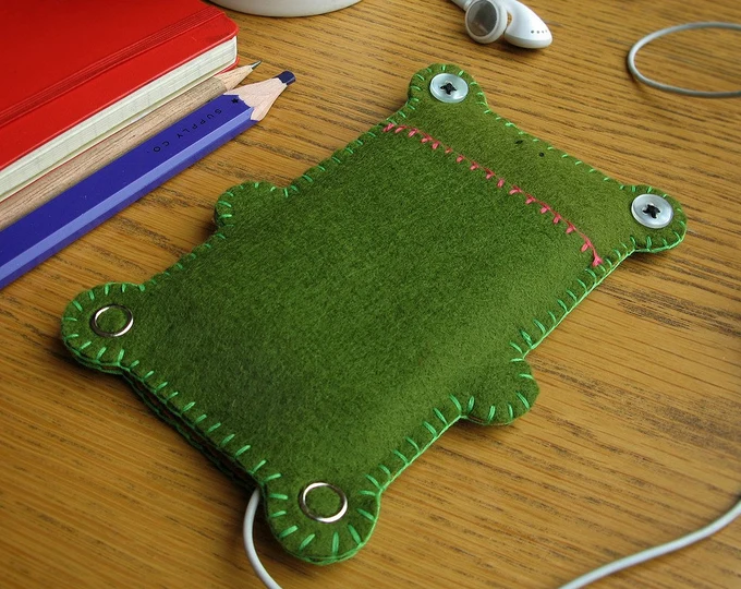 iPhone cozy in the shape of a frog