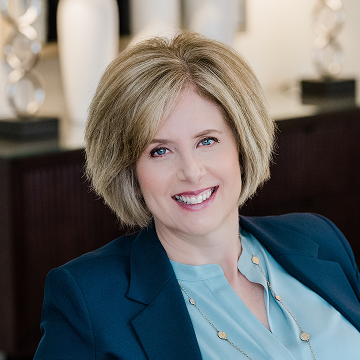 Eileen Tobias headshot