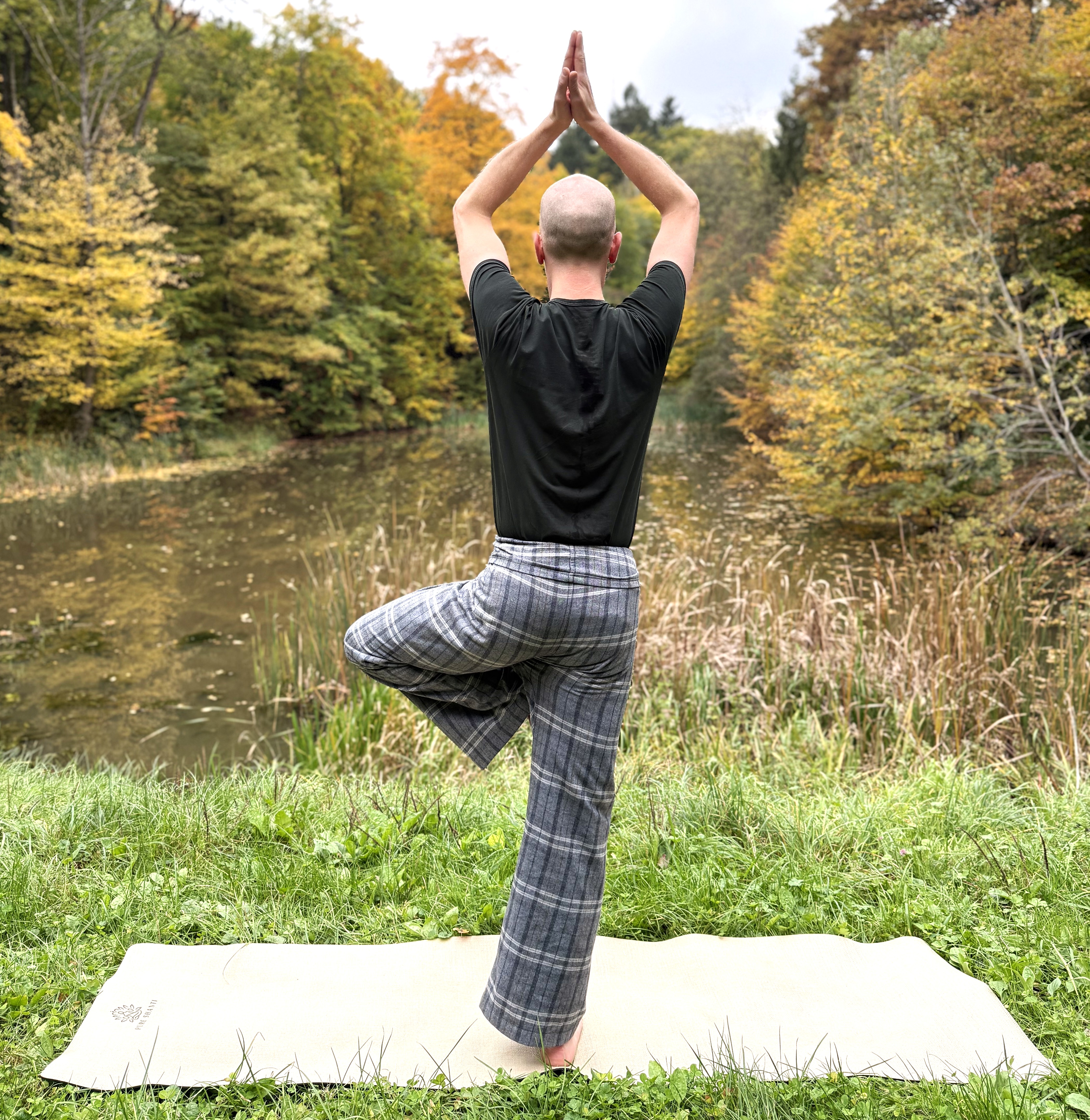 Yoga in der Natur mit Alexander Foth – Fokus auf Körperwahrnehmung und Balance