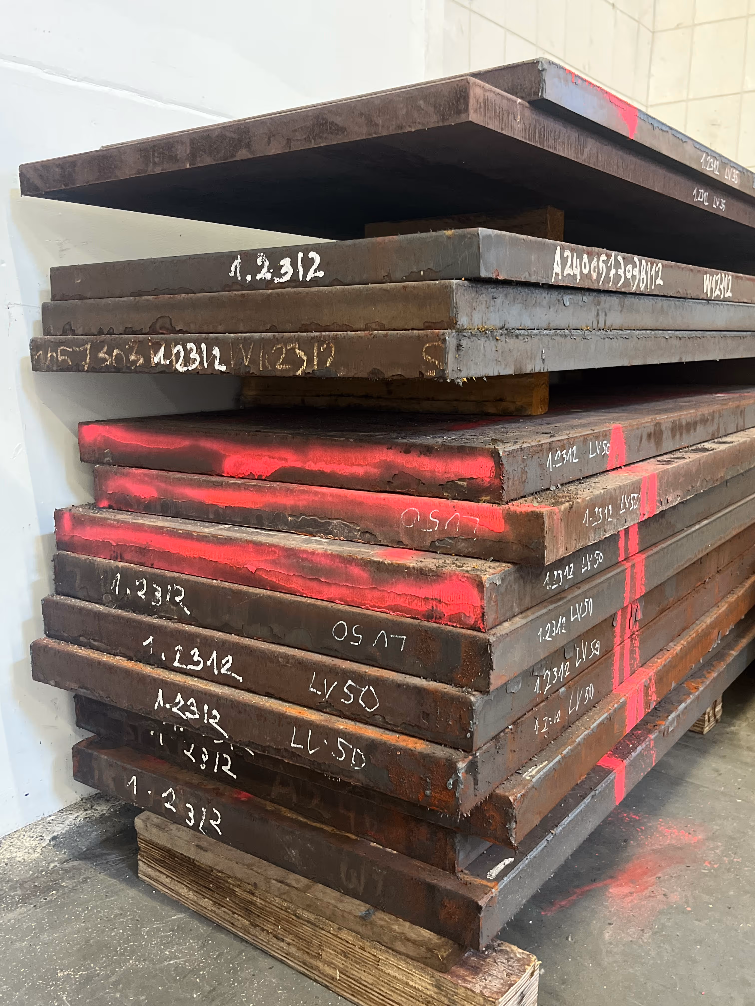 Large sheets of tool steel