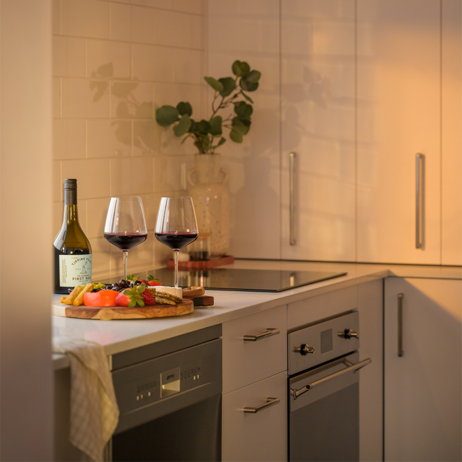 Vista unit - Madras square by Mike Greer