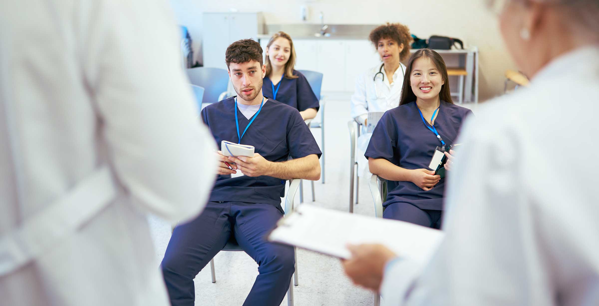 Studenten der chiropraktischen Medizin
