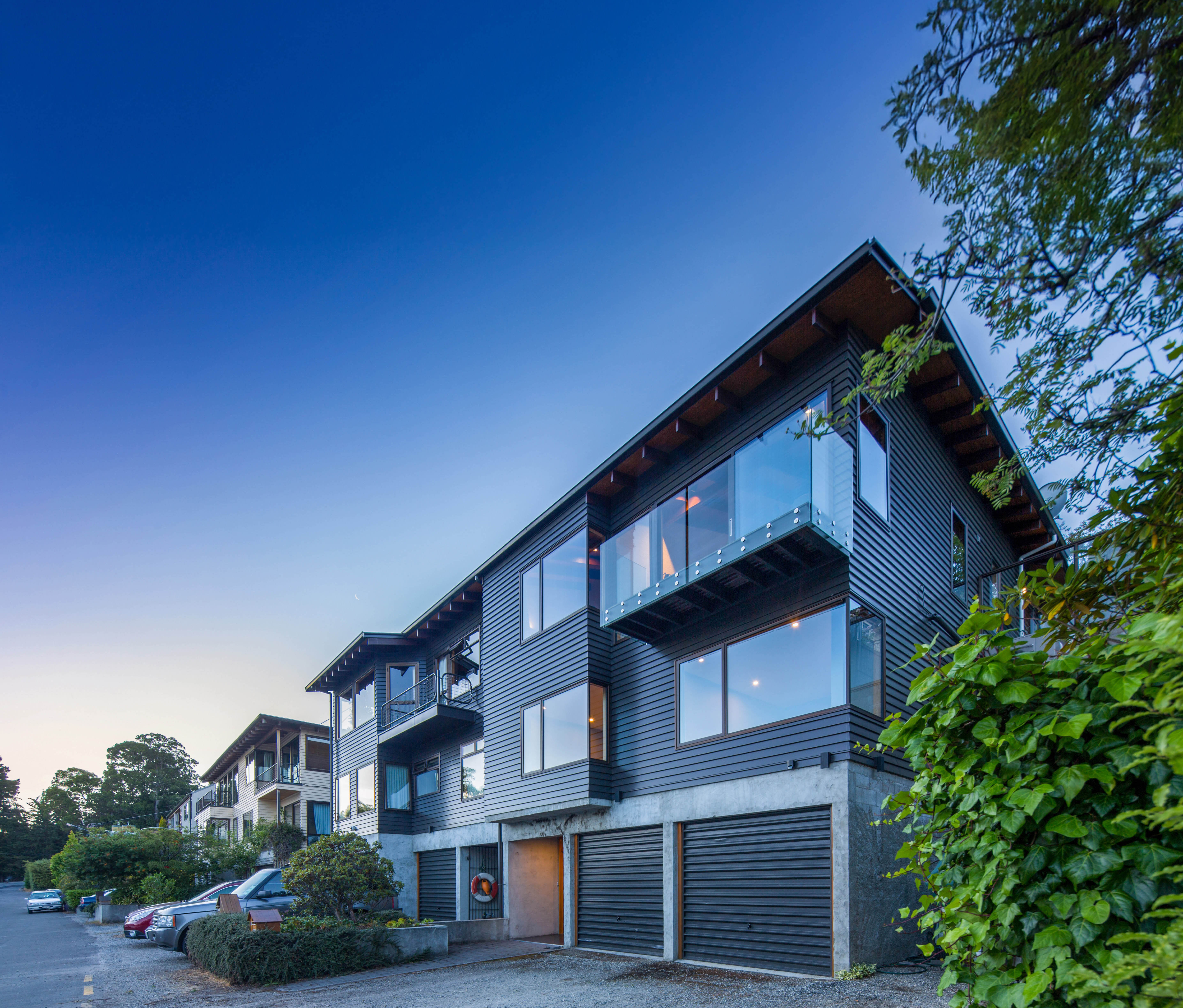 Italian cottage between the vineyards