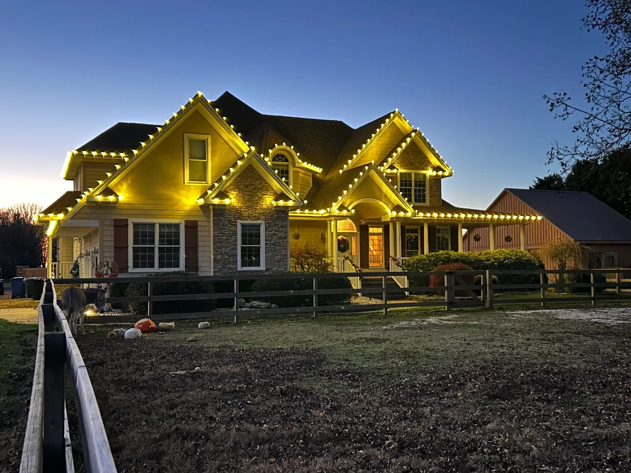 Slider Image 1 House With Christmas Lights