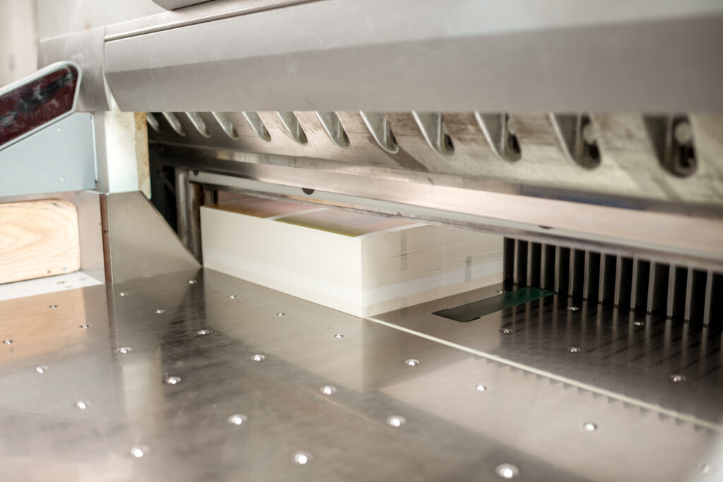 Essential Features of Sheet Metal Lab Hoods for Safety and Efficiency