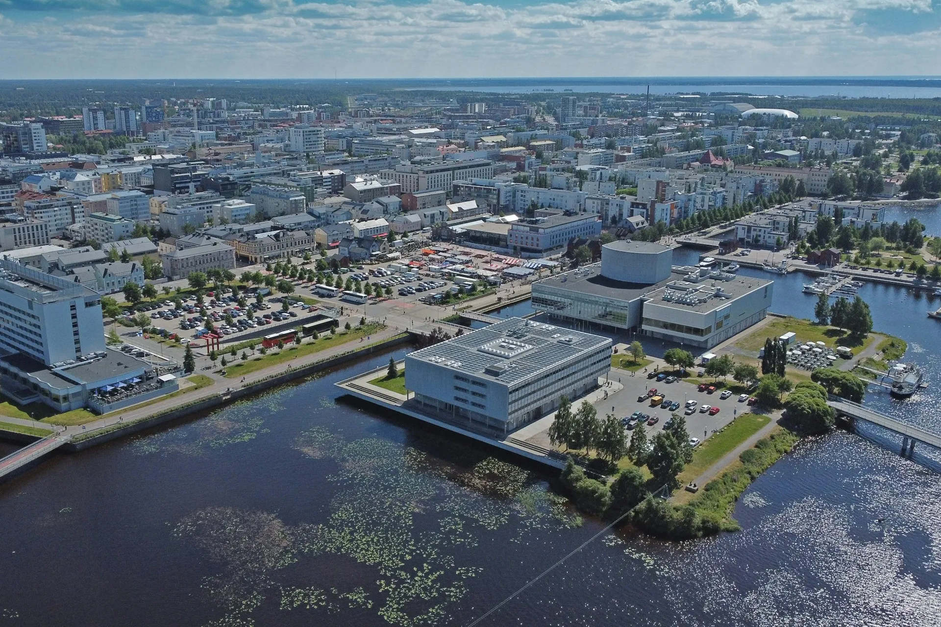 Erikoishammasteknikko Oulu – paikallinen hammasproteesien asiantuntija keskustassa