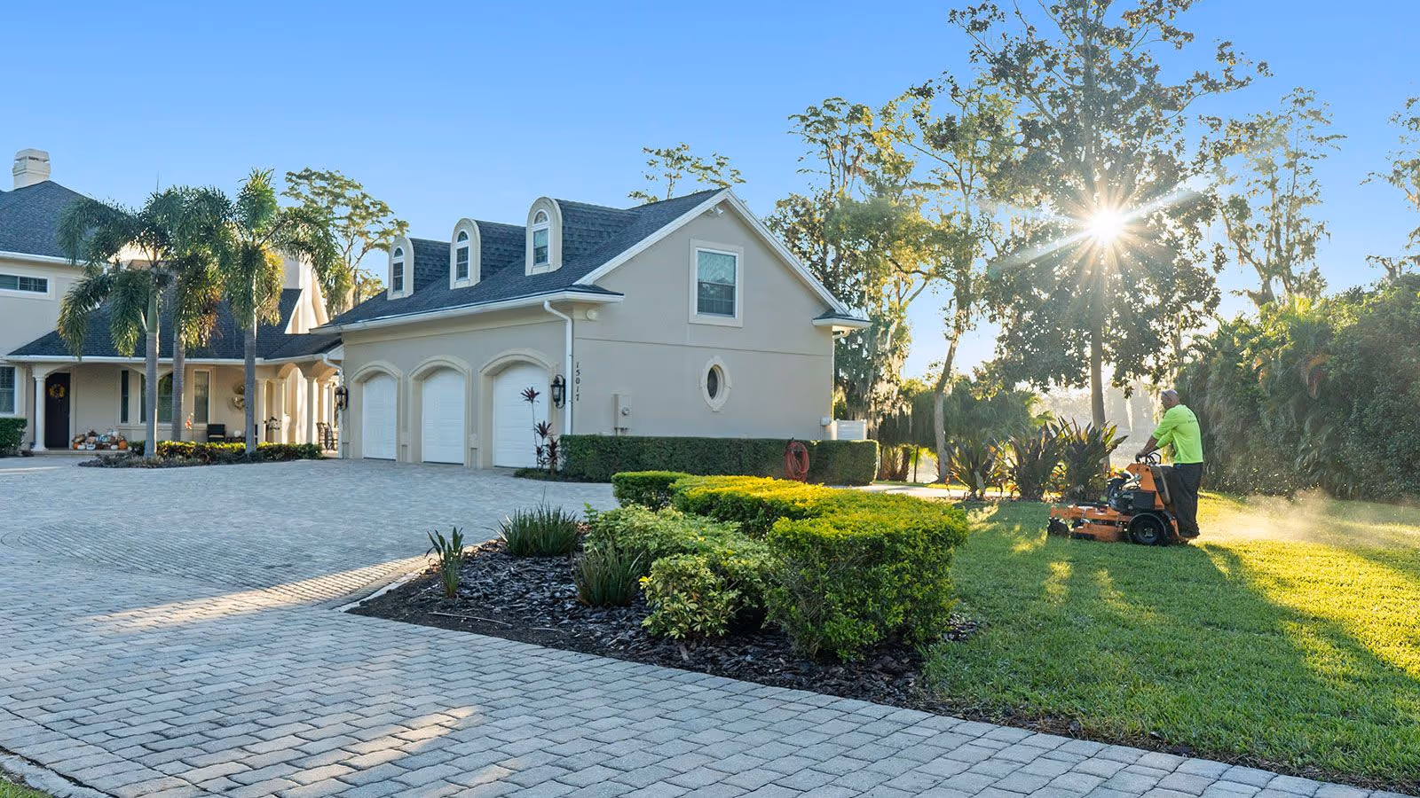 Clean and polished landscape bed after mulch installation Tampa FL