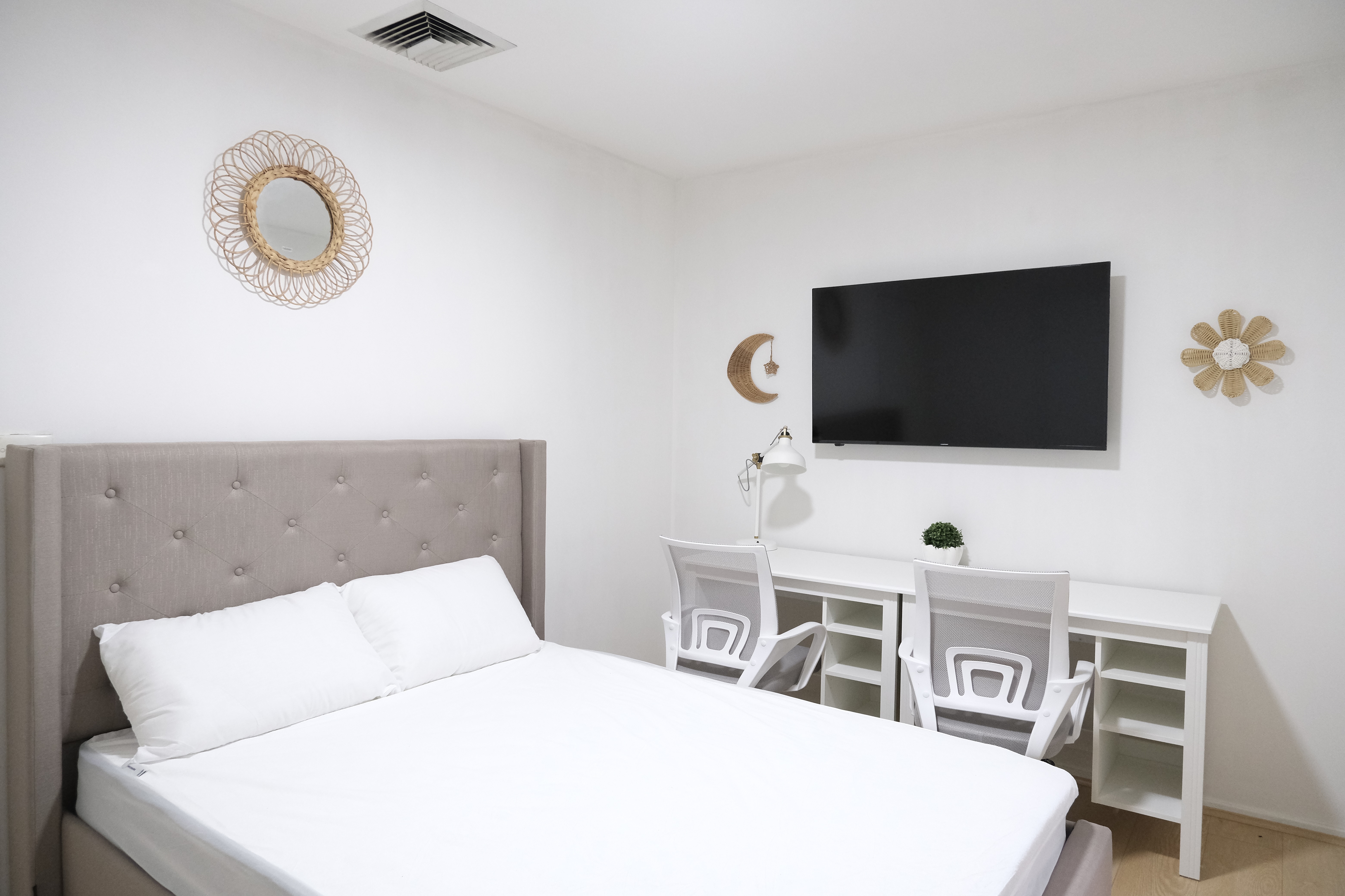 Room D - 205 Carlingford Road, Carlingford, NSW 2118