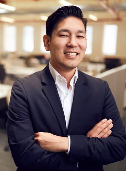 The biography image of Derek Higa.