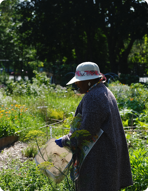 Participante des jardins collectifs de Bouffe-action