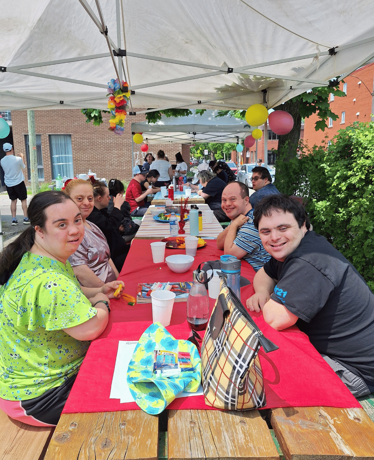Groupe de participants des cuisines collectives en milieu communautaire