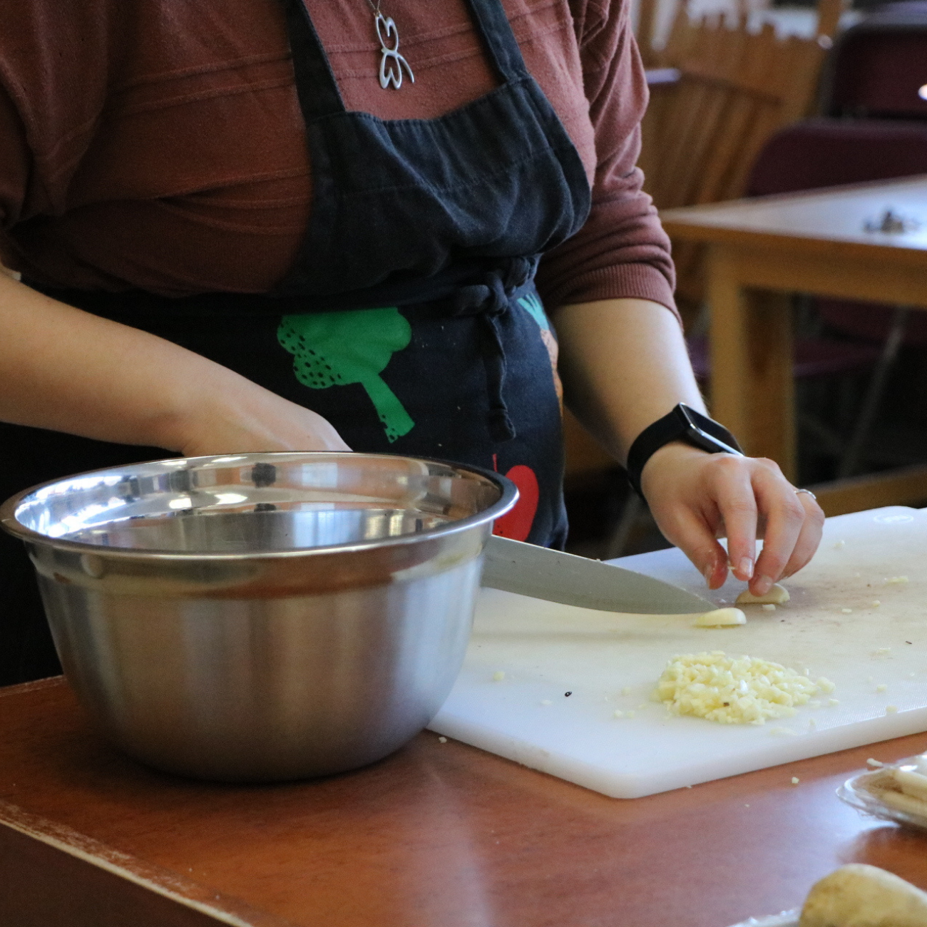 Participantes d'une cuisine pour les femmes enceinte et jeunes mamans