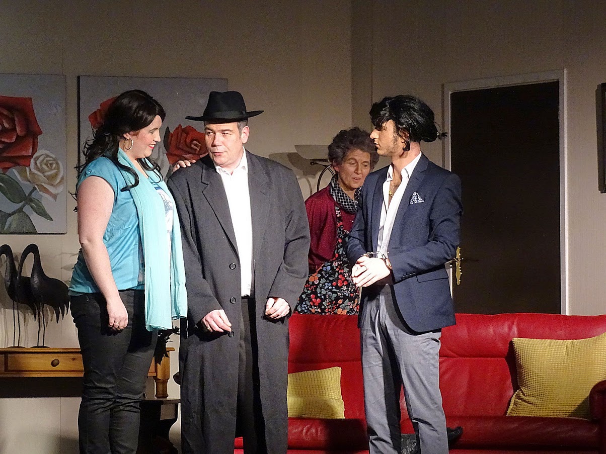 Food city restaurant people