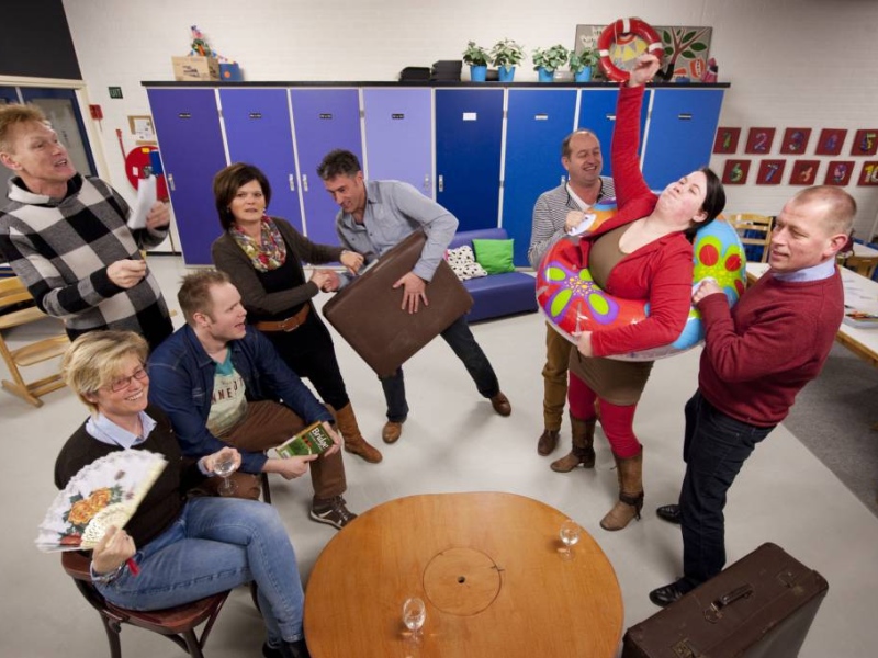 Food city restaurant people