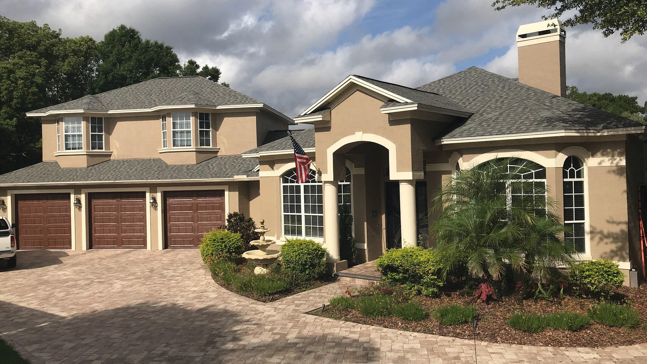 Gorgeous home with new dimensional shingles boosting curb appeal and protection.