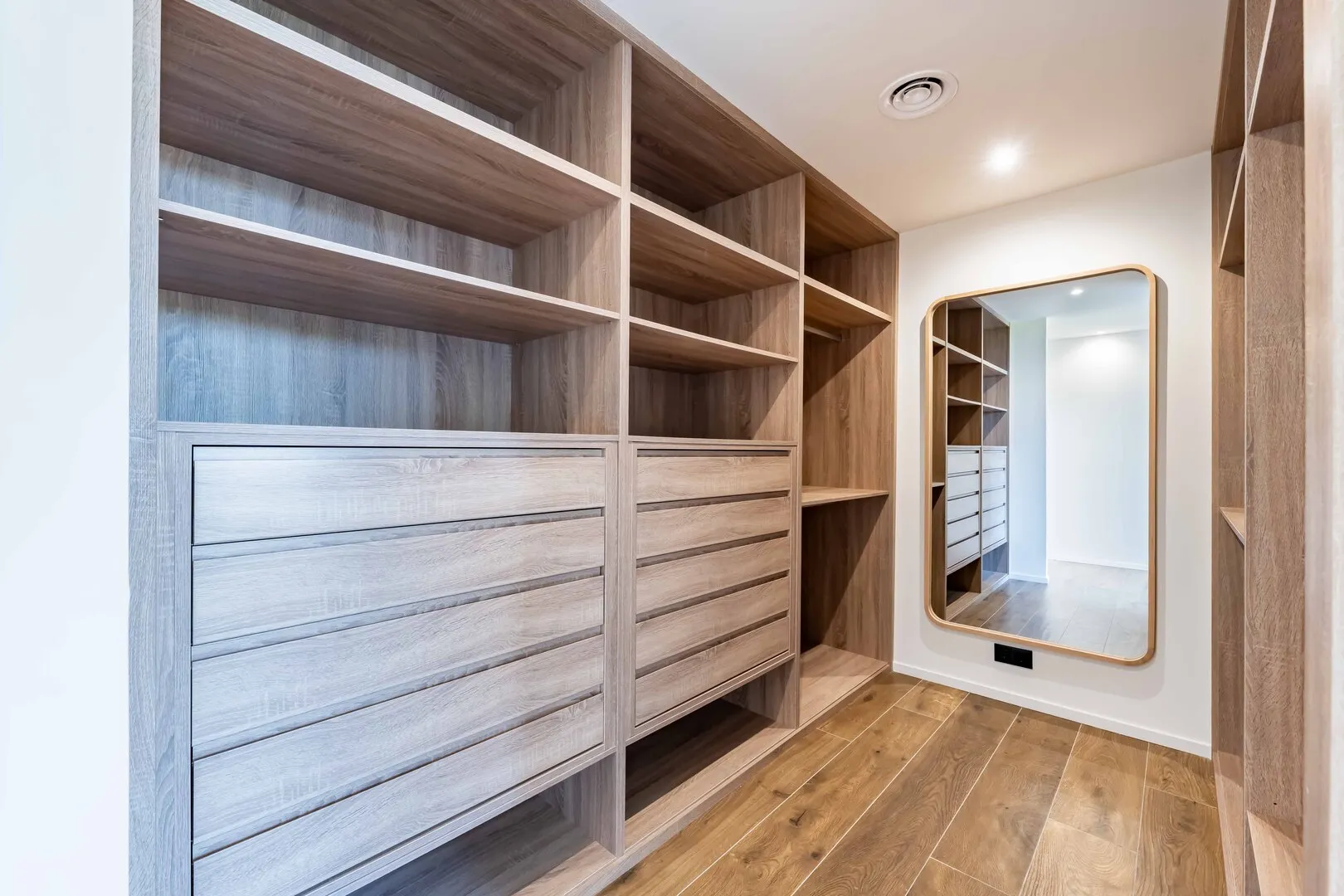 Villa Koa - Villa contemporánea de 5 dormitorios en la calle Buenos Aires (zona B)