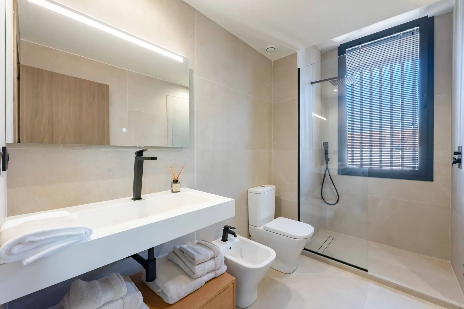 Villa Koa - Villa contemporánea de 5 dormitorios en la calle Buenos Aires (zona B)