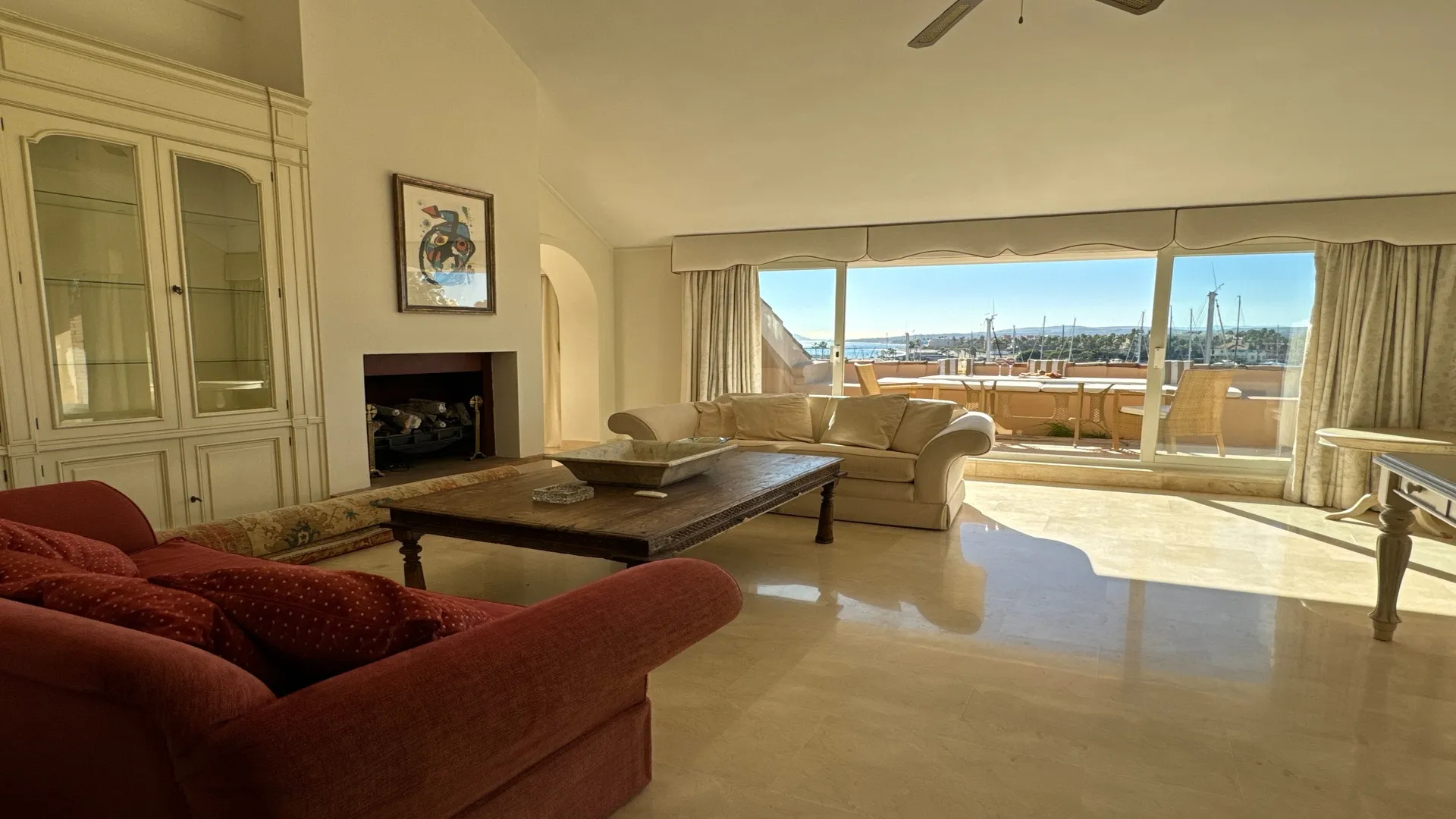 Stunning Penthouse with Panoramic Marina Views in Puerto Deportivo de Sotogrande