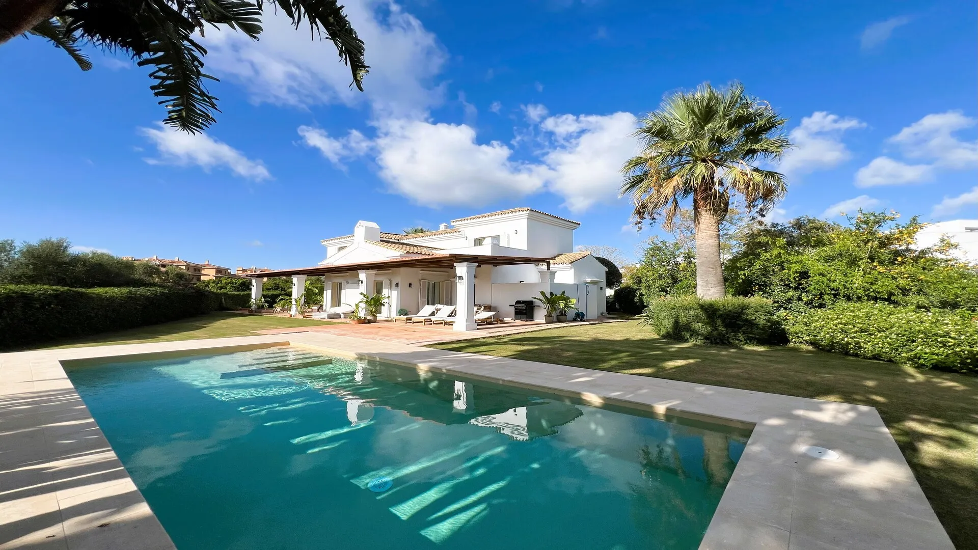 Exceptional Turnkey Villa For Sale in Sotogrande Alto near SIS (G Zone)