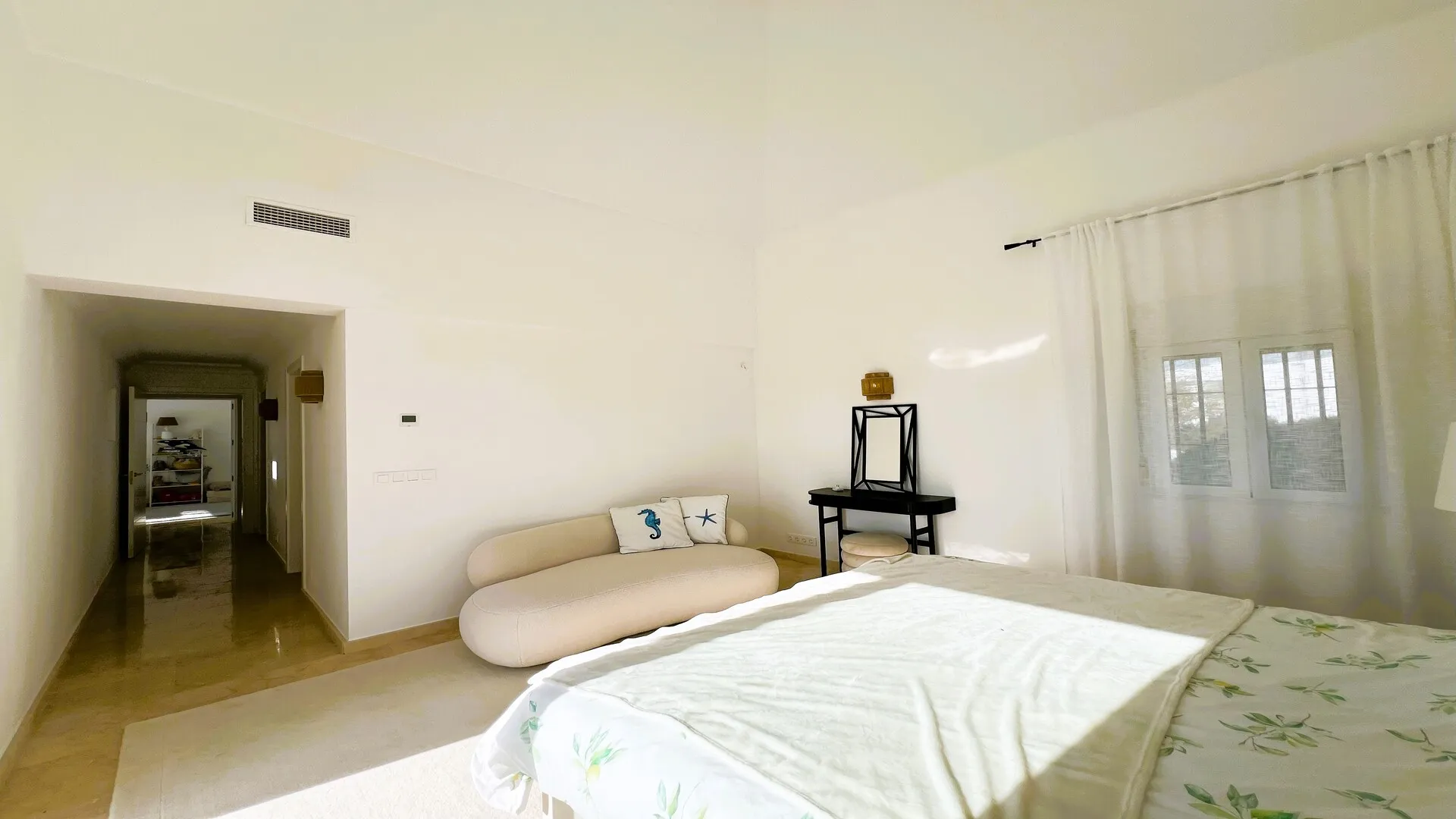 Excepcional villa llave en mano en venta en Sotogrande Alto cerca del SIS (Zona G)