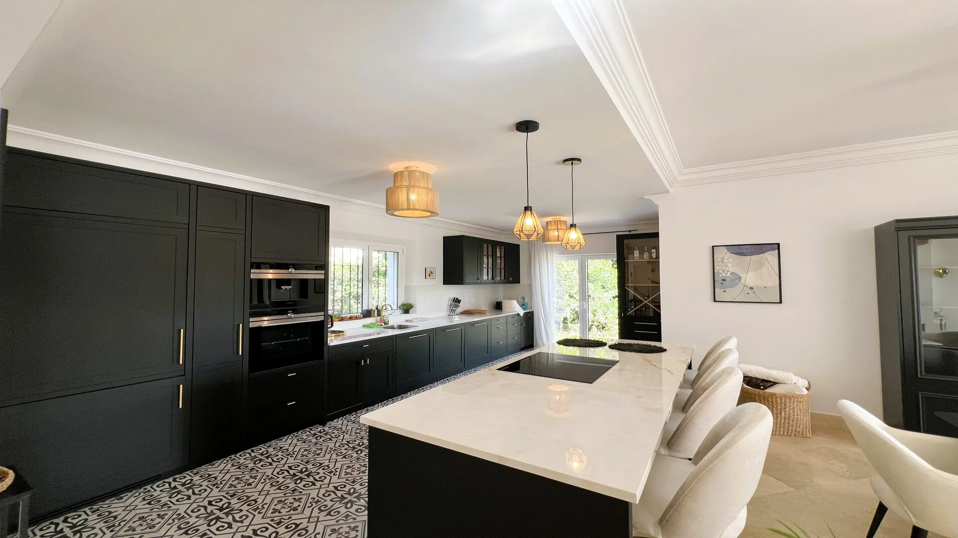 Excepcional villa llave en mano en venta en Sotogrande Alto cerca del SIS (Zona G)