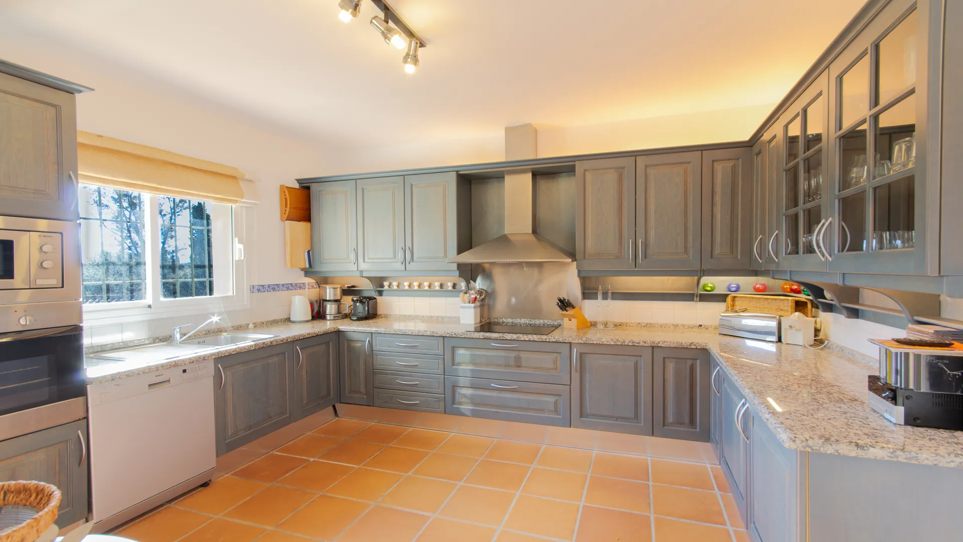 Villa Mariposa - Luxury 5 Bed Villa in Sotogrande Alto For Rent