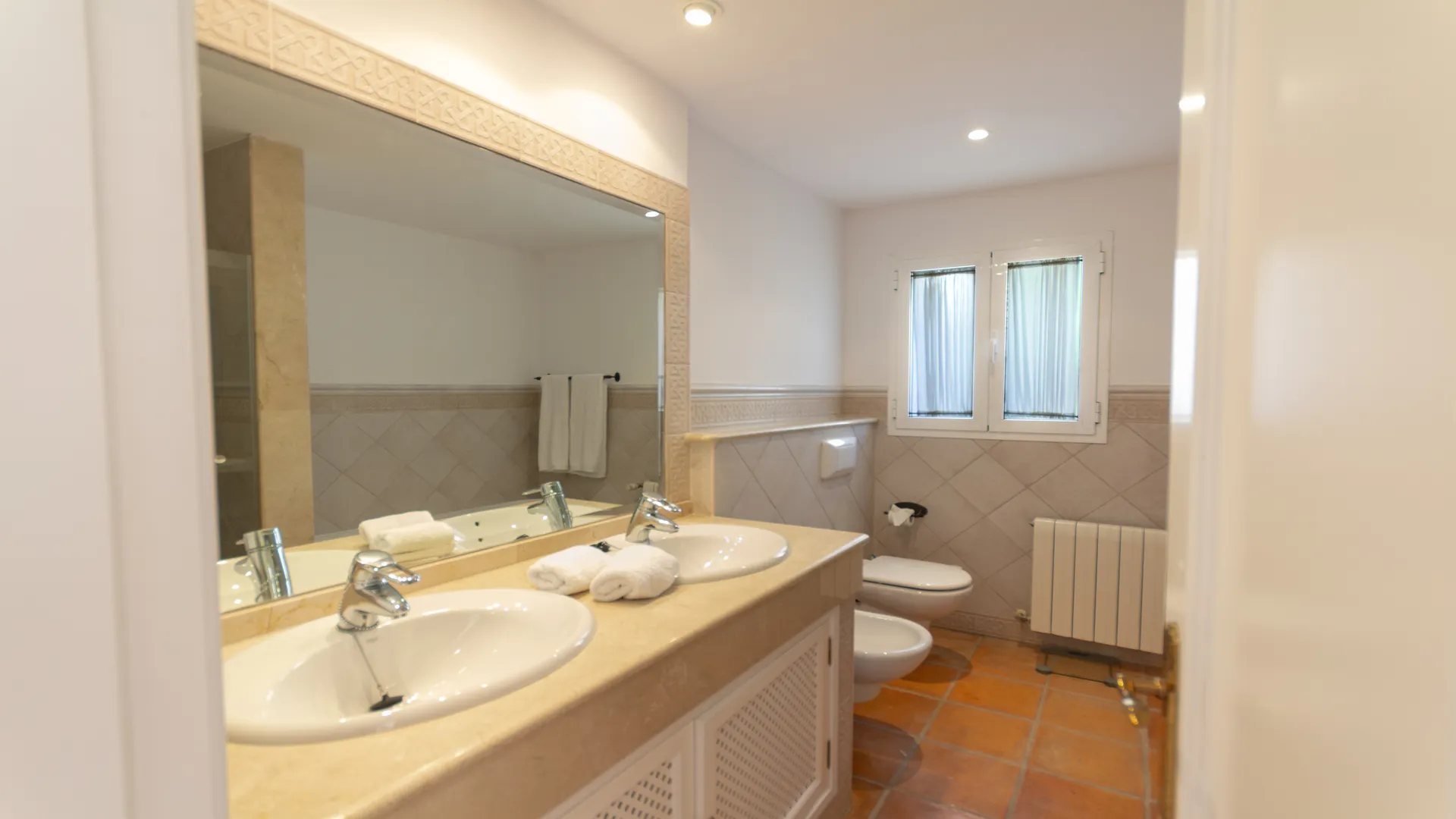 Villa Mariposa - Luxury 5 Bed Villa in Sotogrande Alto For Rent