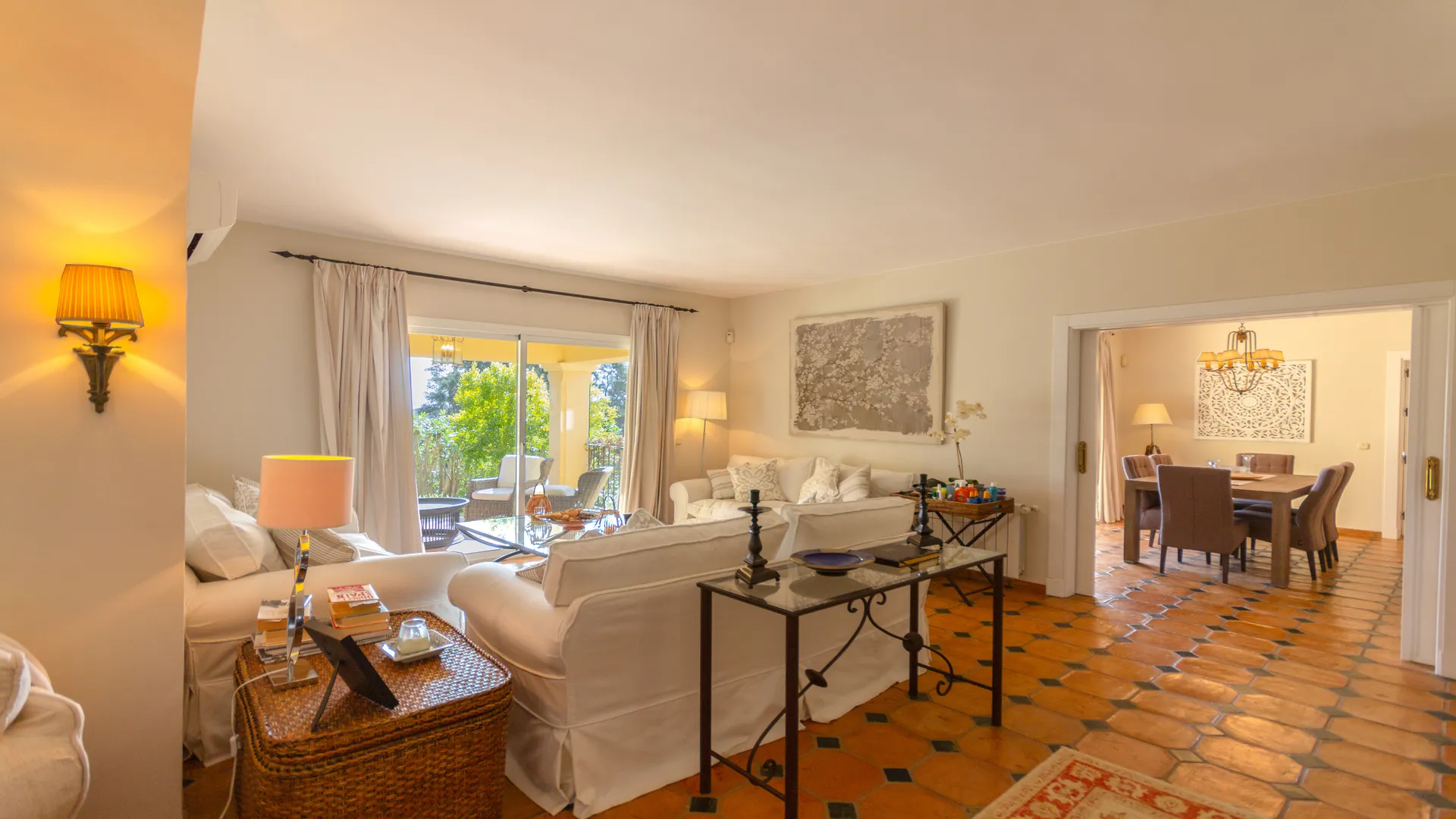 Villa Mariposa - Luxury 5 Bed Villa in Sotogrande Alto For Rent
